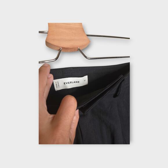 NEW Everlane Womens The Way High Drape Short Black Sz 10 Capsule - Picture 5 of 8